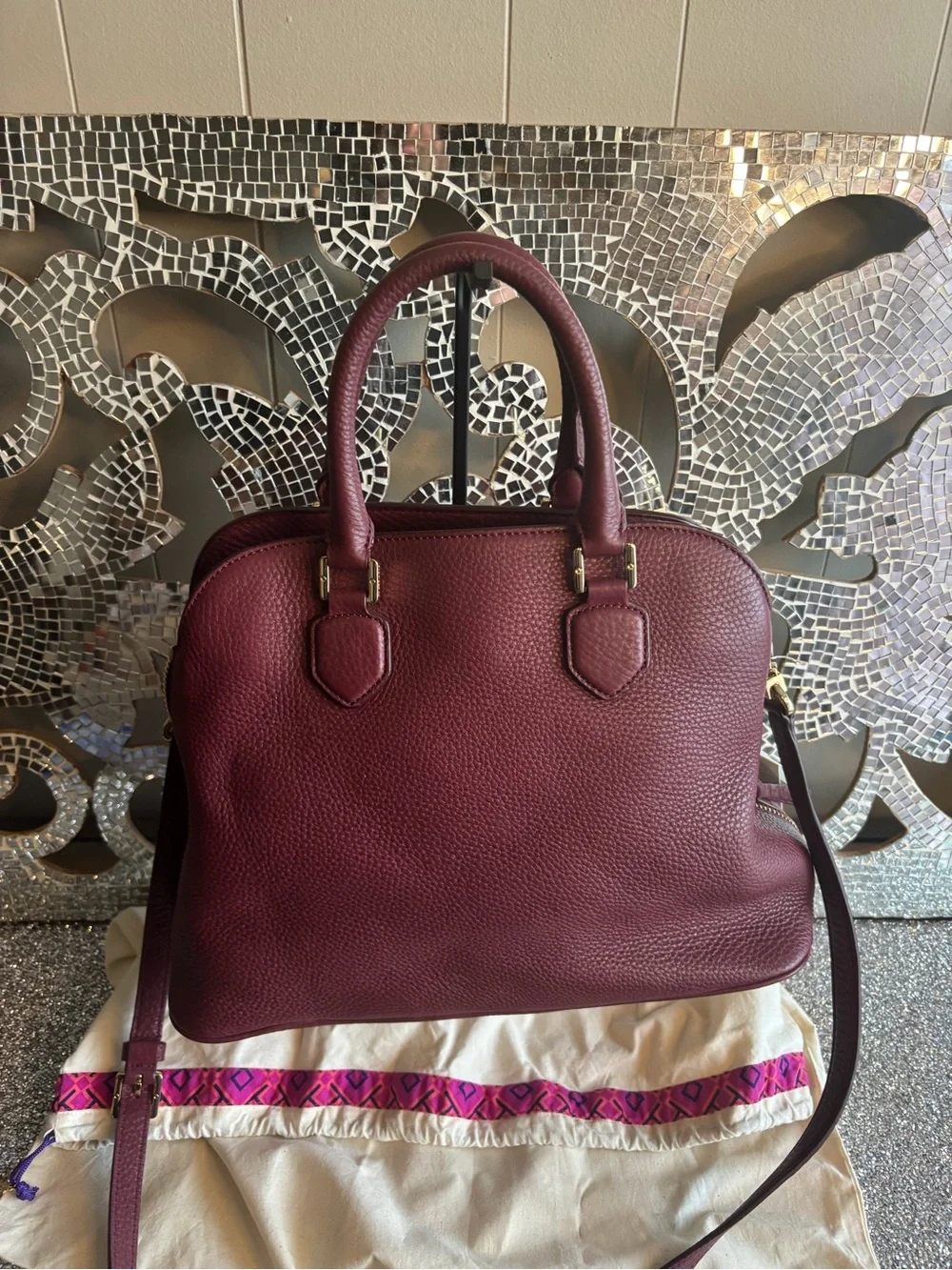 ⭐️Tory Burch Pebbled Robinson Open Dome Satchel NWT